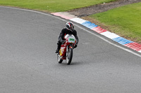 Vintage-motorcycle-club;eventdigitalimages;mallory-park;mallory-park-trackday-photographs;no-limits-trackdays;peter-wileman-photography;trackday-digital-images;trackday-photos;vmcc-festival-1000-bikes-photographs